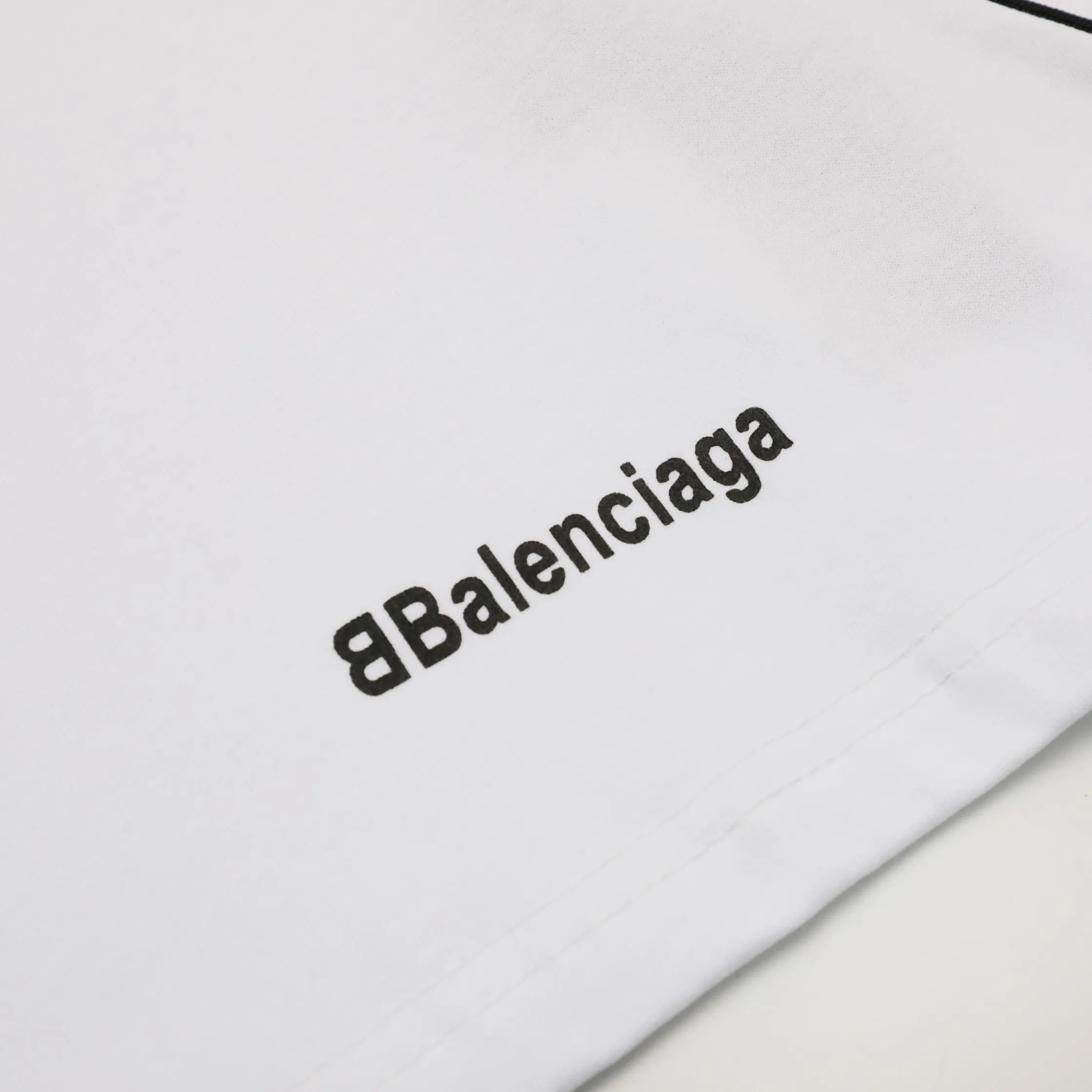 Balenciaga LOGO T : 270 ZP . 270 ， . . . . Color Change。 * 。 ：Black White Size：XS-L